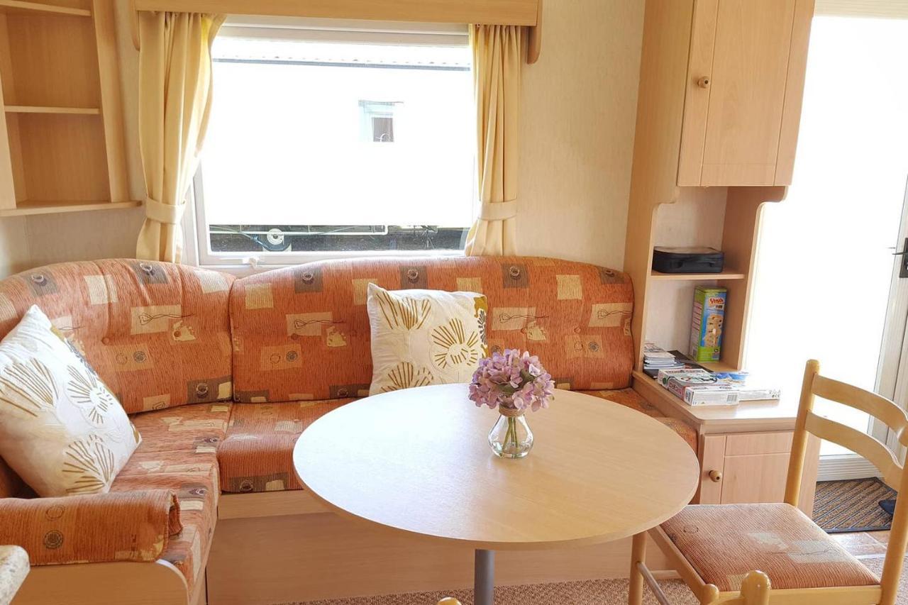 Avocet Holiday Van, Close To Beach - Pets Go Free Heacham Exterior photo