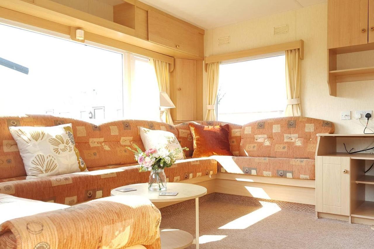 Avocet Holiday Van, Close To Beach - Pets Go Free Heacham Exterior photo